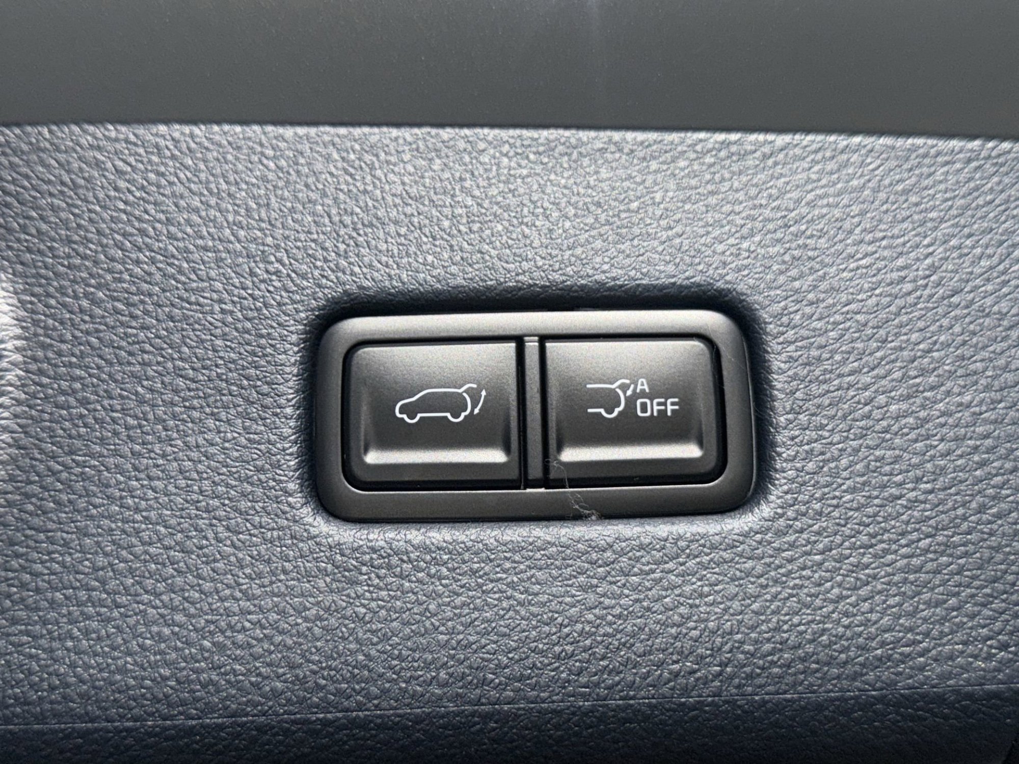 New 2026 Kia Carnival EX FWD image 9