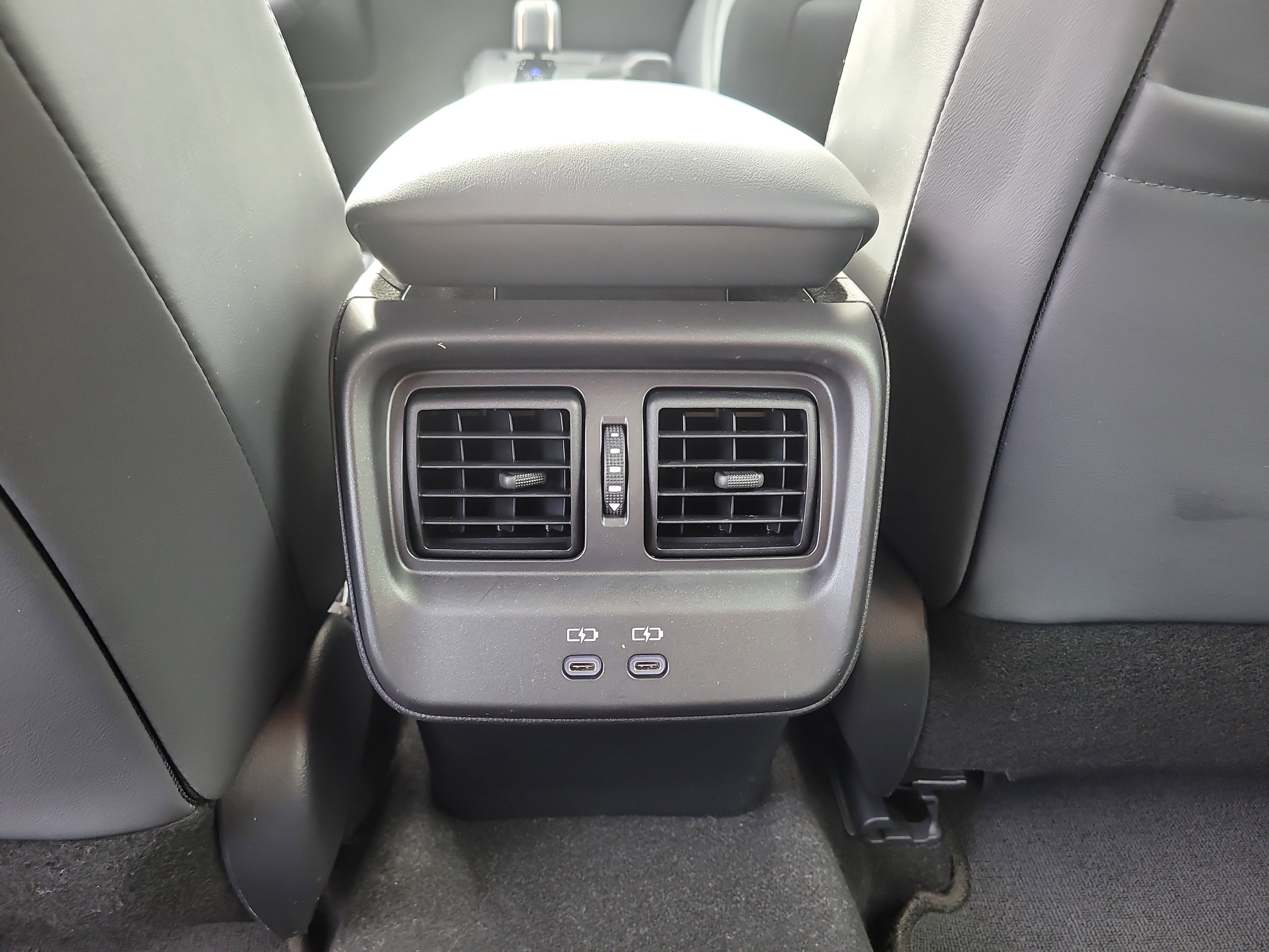 Certified 2023 Toyota Crown Limited image 15