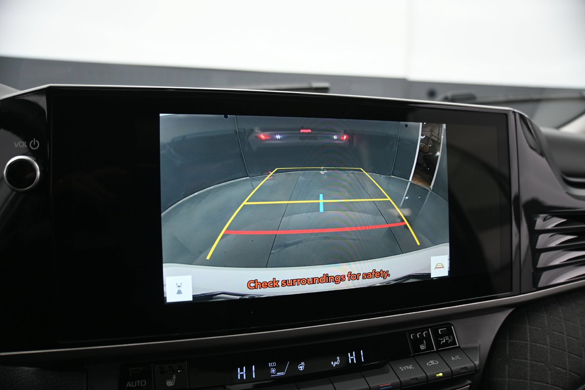 Used 2025 Toyota Camry XLE AWD/4WD image 24