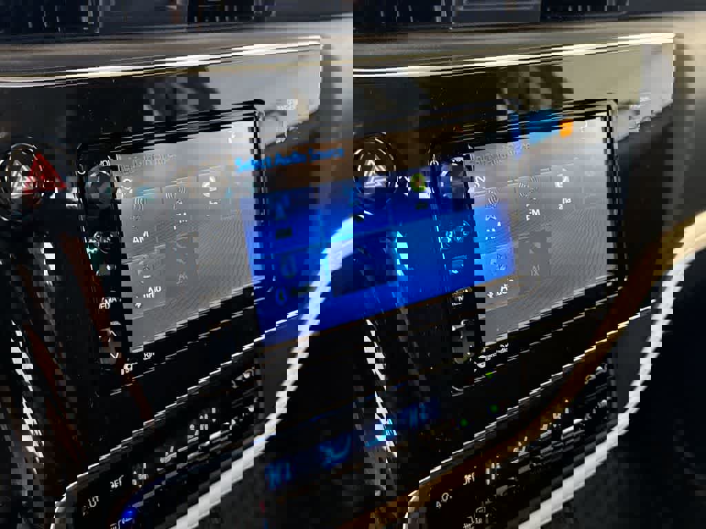 Used 2017 Toyota Corolla iM image 30