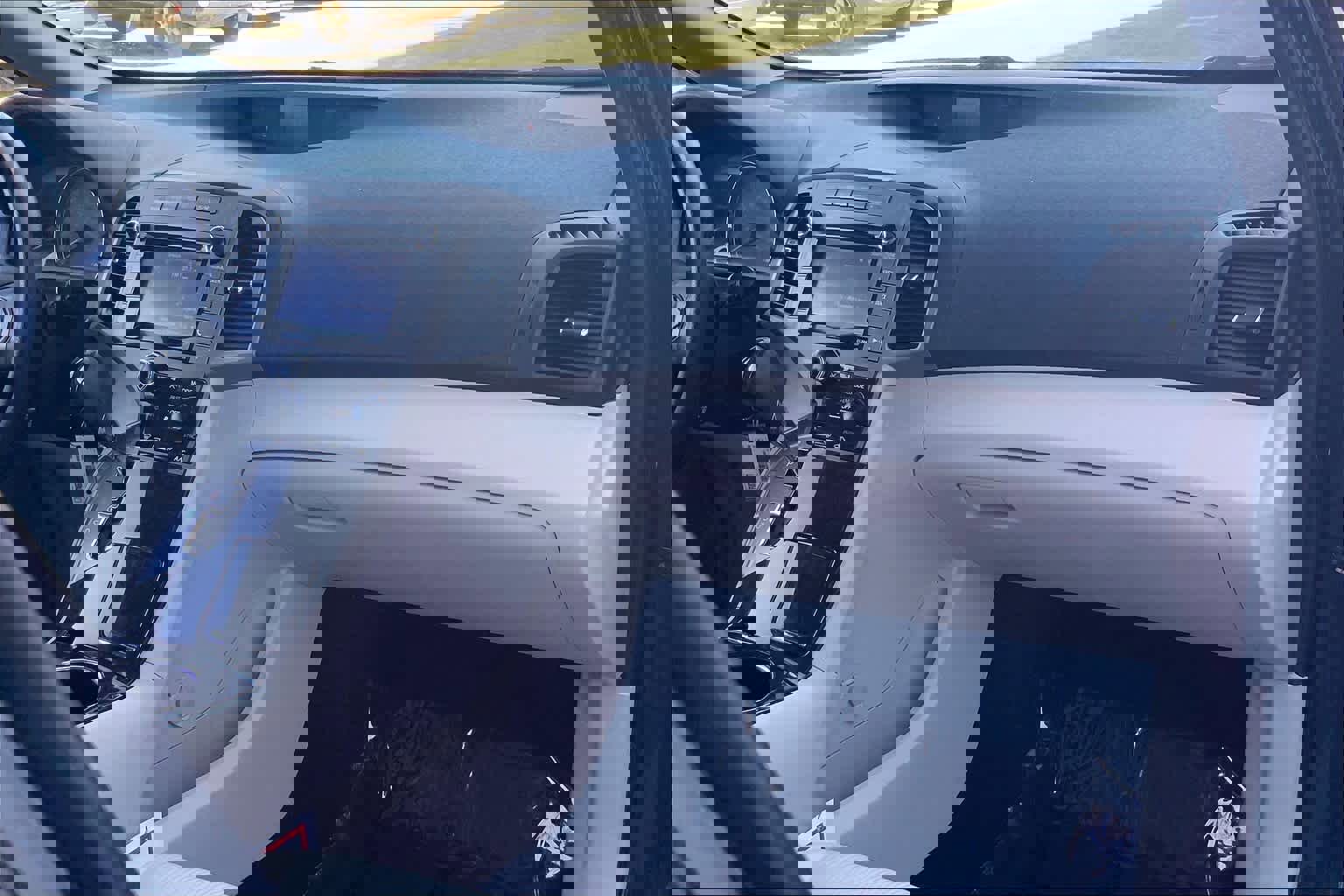 Used 2015 Toyota Venza LE AWD/4WD image 19