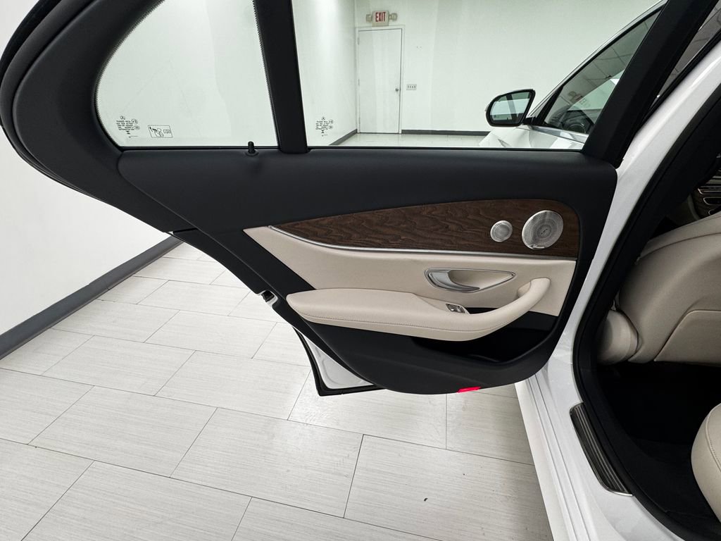 Used 2023 Mercedes-Benz E 350 Sedan image 11