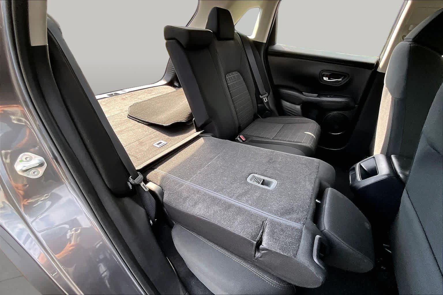 Used 2024 Honda HR-V LX image 21