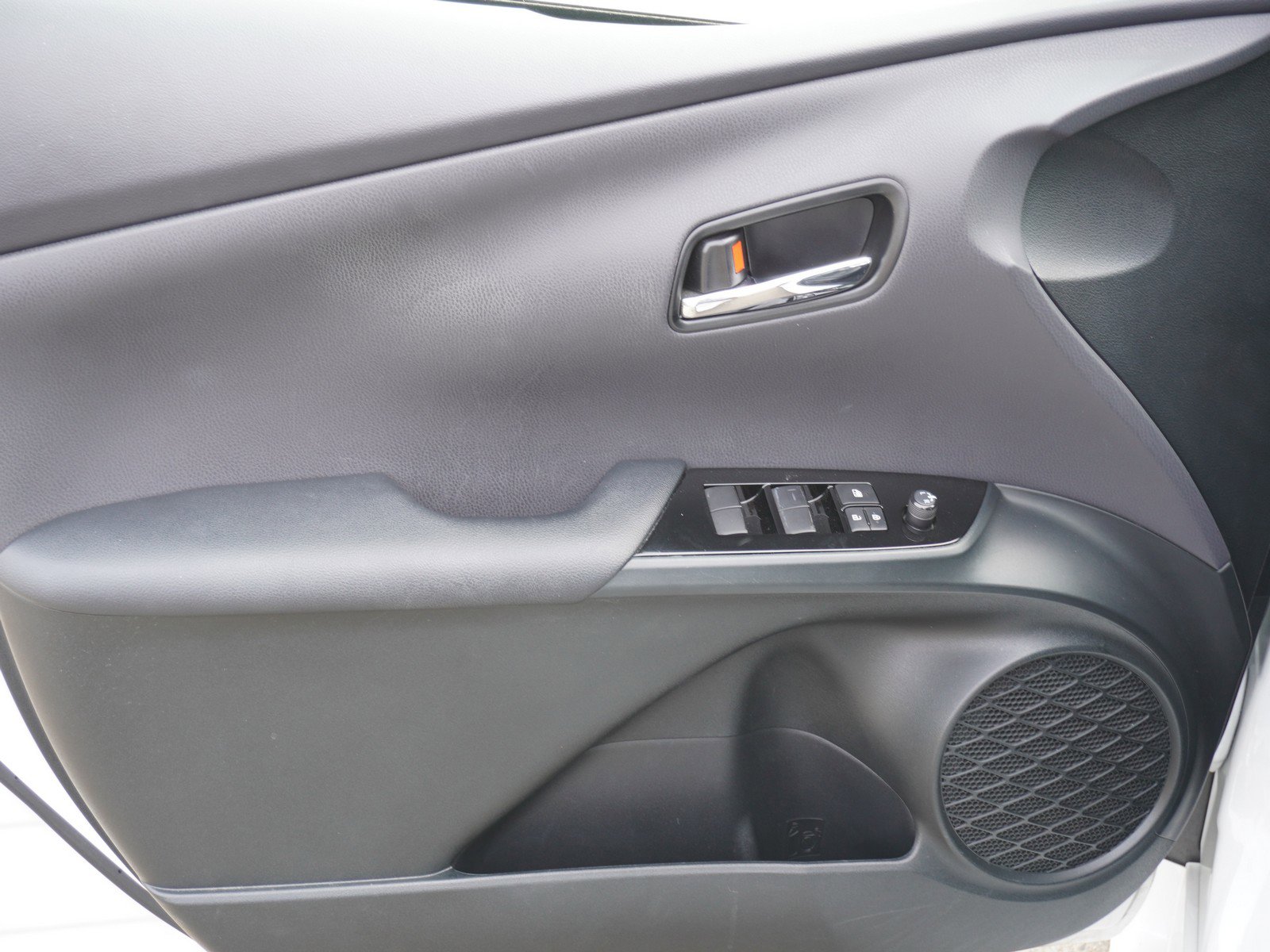 Used 2021 Toyota Prius Prime Limited w/ Carpet Mat Package (TMS) image 20