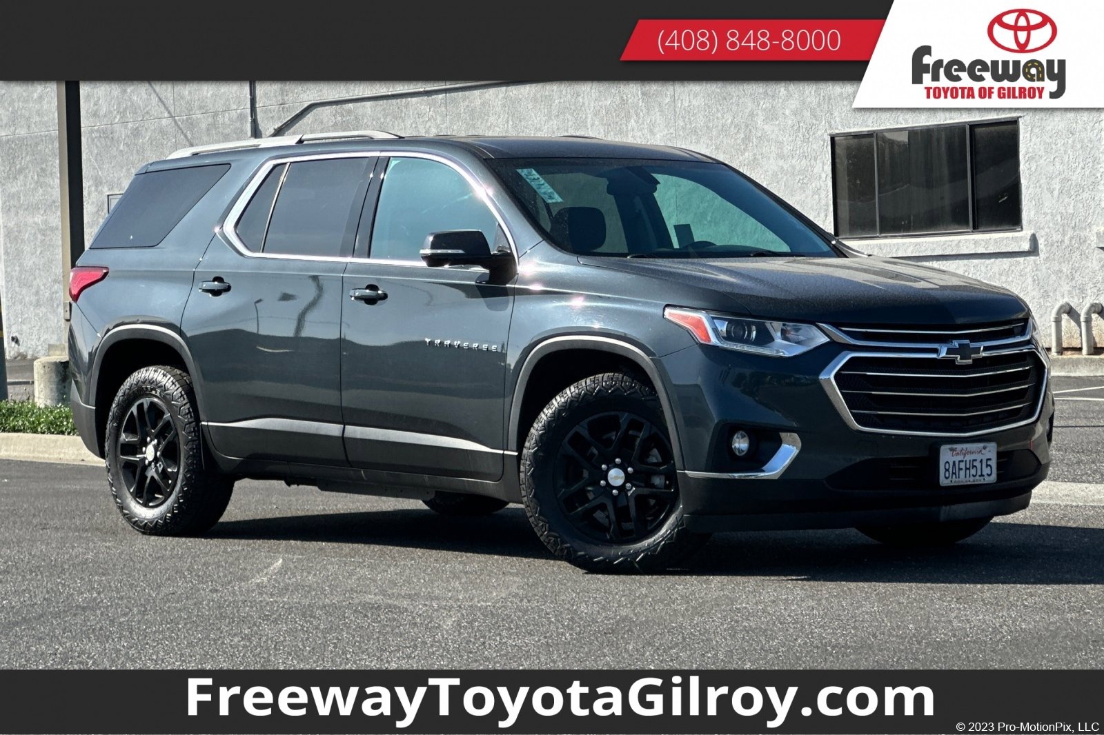 Used 2018 Chevrolet Traverse LT image 1
