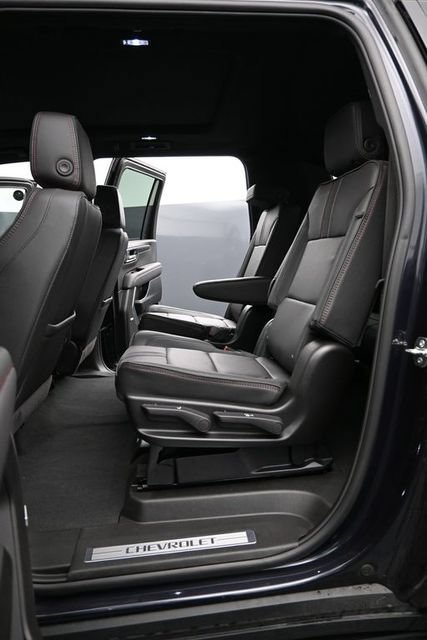 Used 2026 Chevrolet Suburban RST w/ Comfort Package AWD/4WD image 10