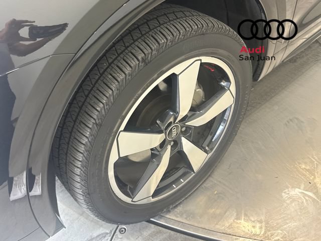 Used 2022 Audi Q5 2.0T Premium Plus w/ Premium Plus Package AWD/4WD image 5