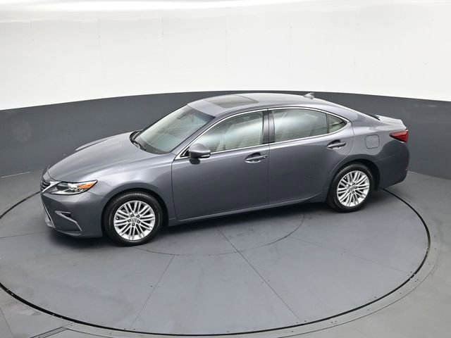 Used 2017 Lexus ES 350 w/ Premium Package FWD image 29