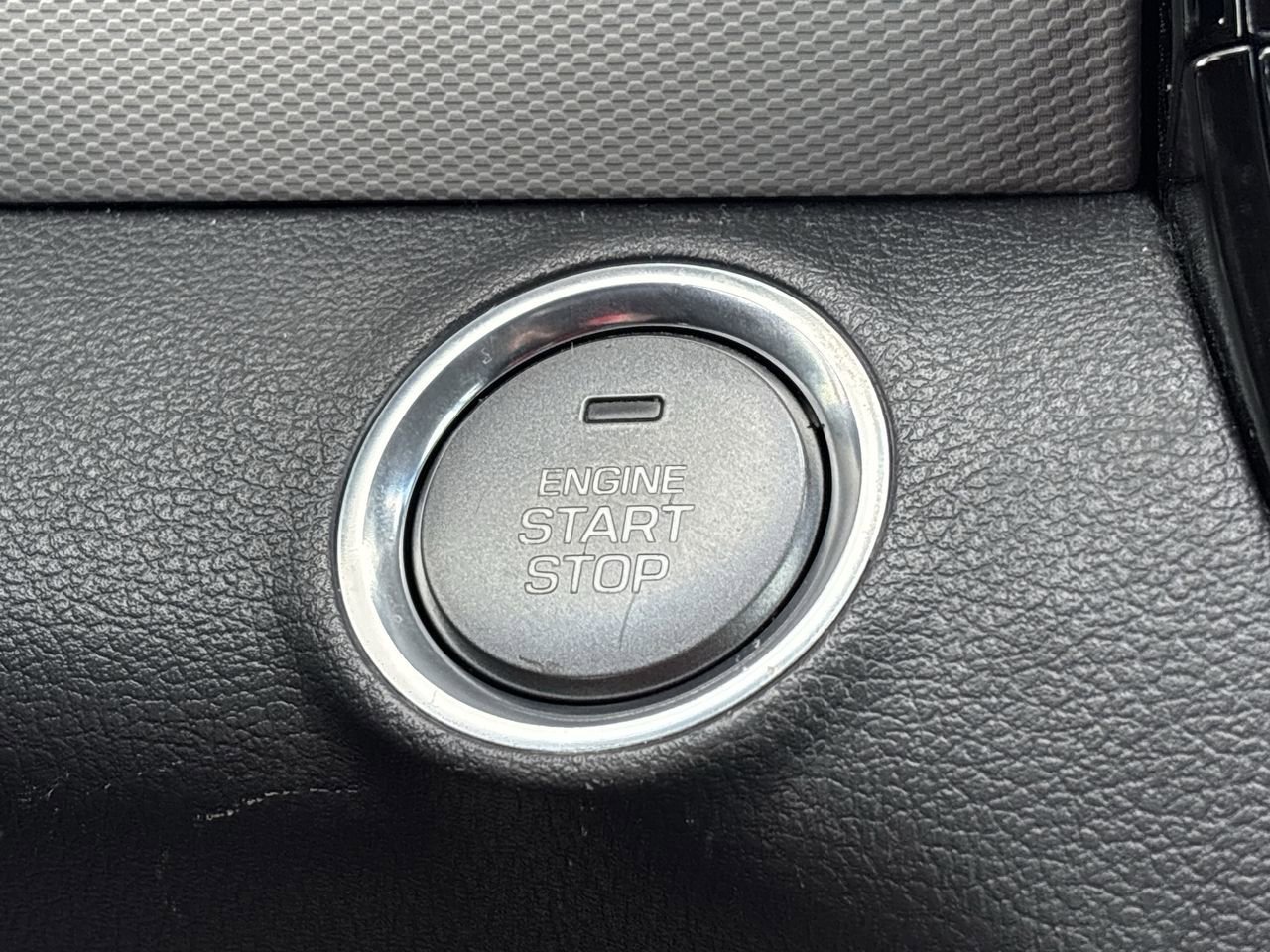 Used 2020 Hyundai Ioniq Blue image 26