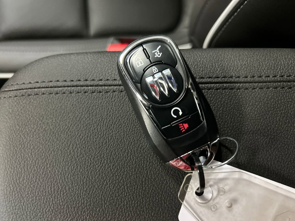 Used 2026 Buick Encore GX Avenir w/ Avenir Technology Package image 22