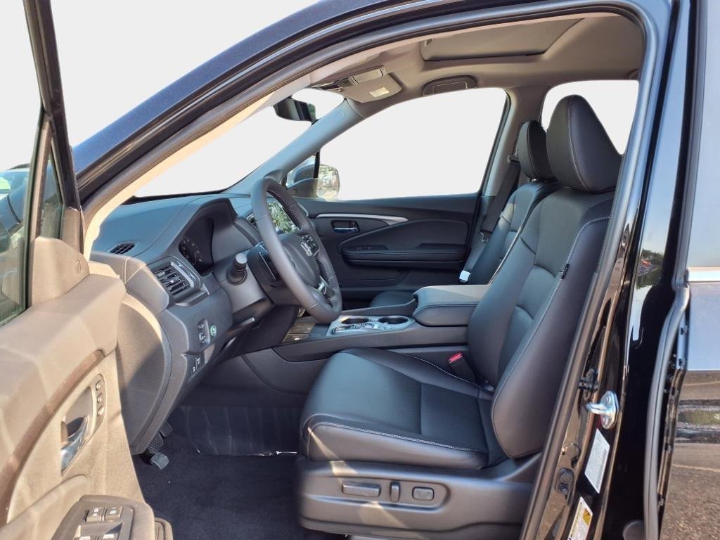 New 2025 Honda Ridgeline RTL image 13