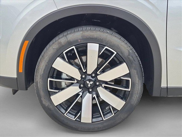 Used 2025 Mitsubishi Outlander SE AWD/4WD image 25