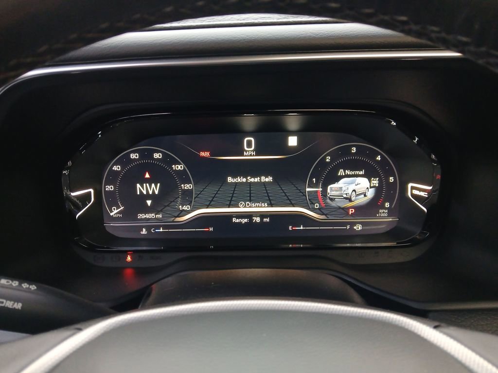 Used 2022 GMC Yukon XL Denali image 16