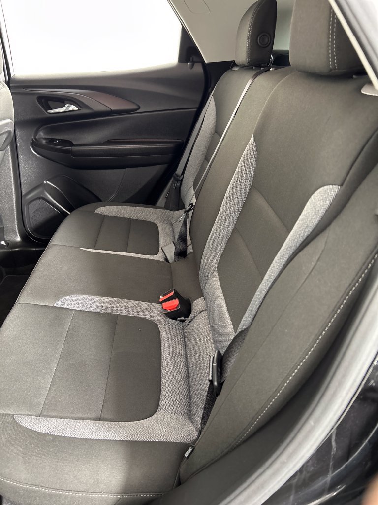 Used 2025 Chevrolet TrailBlazer LT AWD/4WD image 17