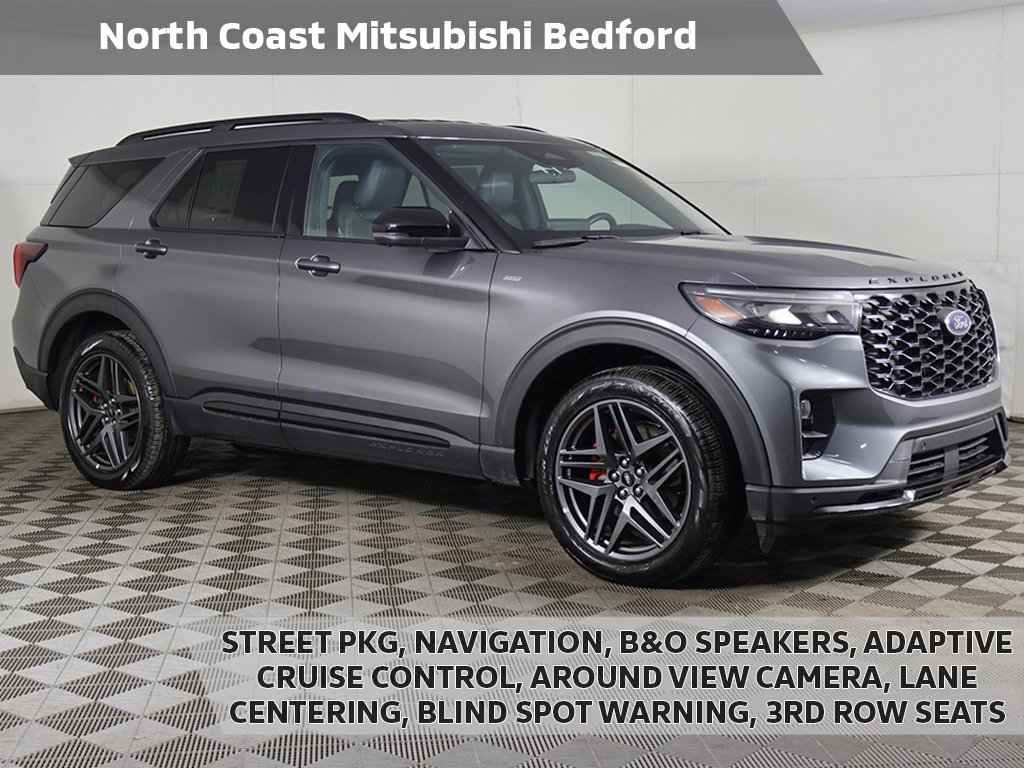 Used 2025 Ford Explorer ST-Line w/ ST-Line Street Pack