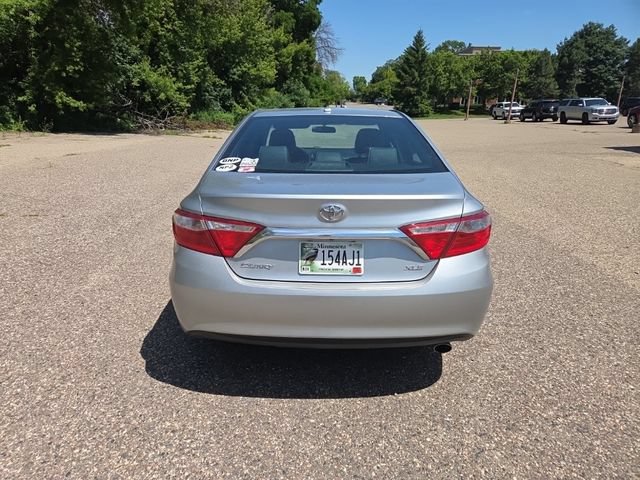 Used 2016 Toyota Camry XLE FWD image 10