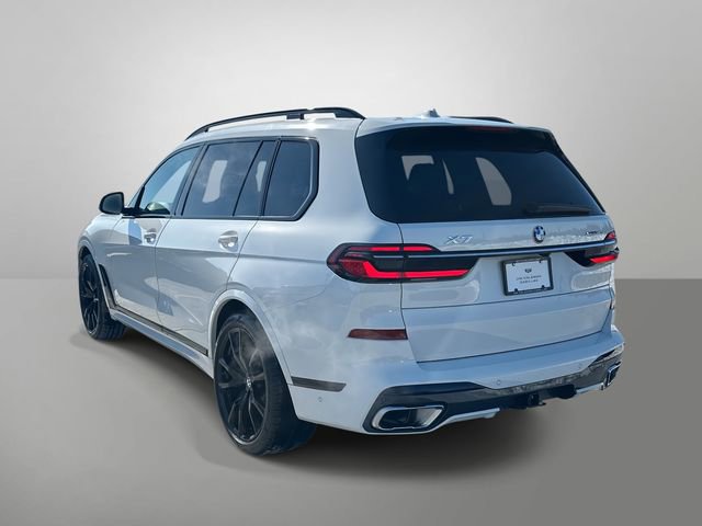 Used 2024 BMW X7 xDrive40i w/ M Sport Package image 28