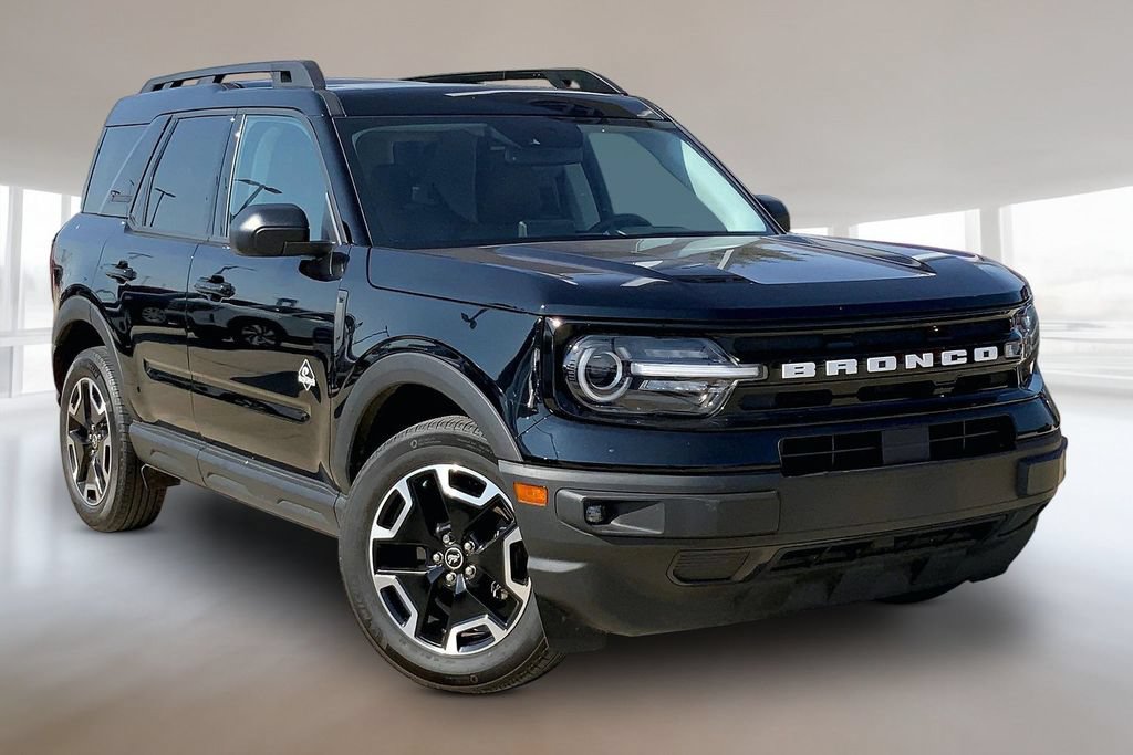 Used 2024 Ford Bronco Sport Outer Banks w/ Tech Package AWD/4WD image 11