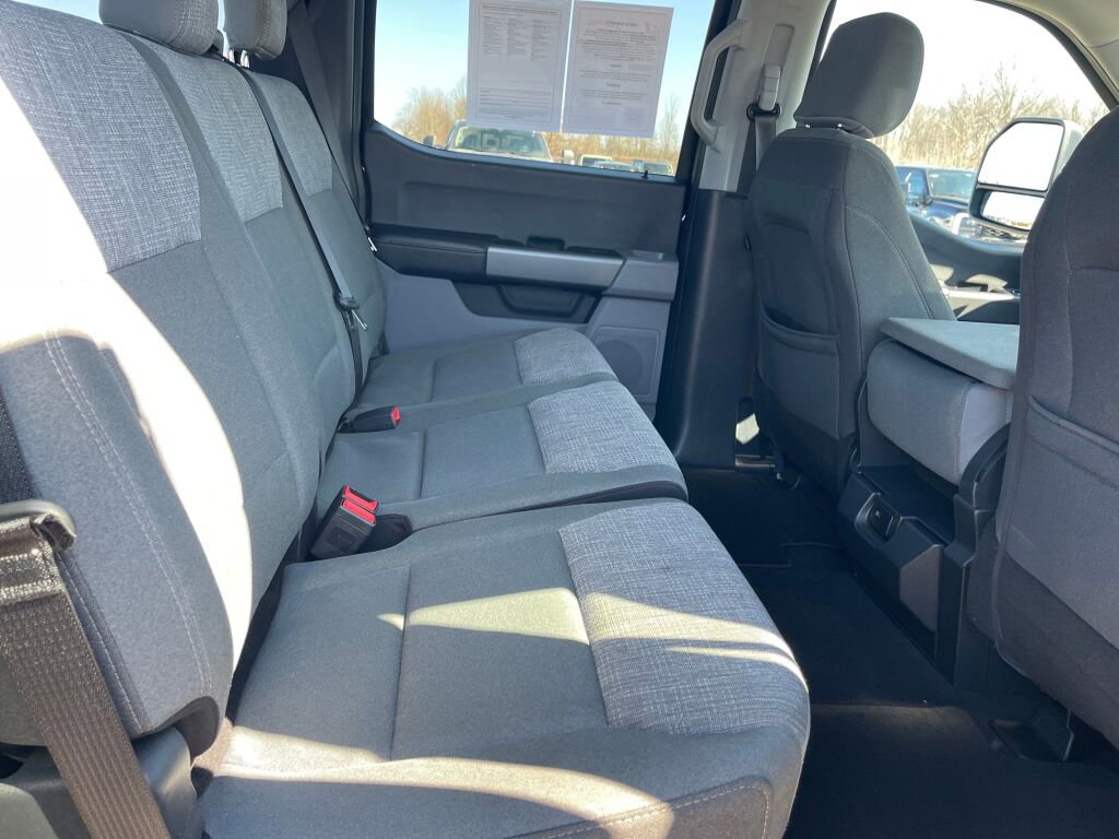 Used 2025 Ford F250 XLT w/ Snow Plow Prep Package image 19