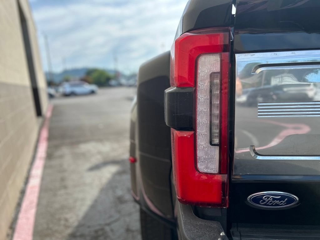 Used 2024 Ford F450 Limited w/ FX4 Off-Road Package AWD/4WD image 8