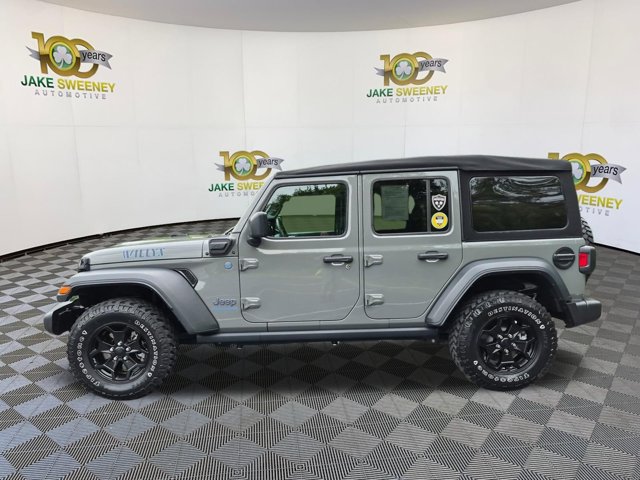 Used 2023 Jeep Wrangler Unlimited w/ Cold Weather Group AWD/4WD image 6