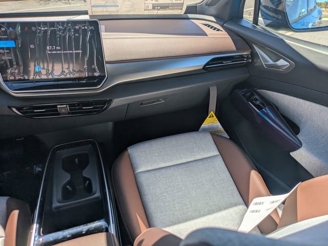 New 2025 Volkswagen ID.4 Pro image 17