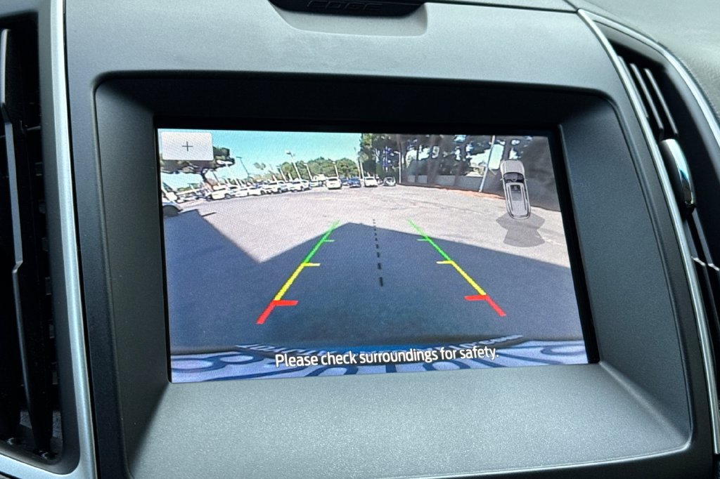 Used 2020 Ford Edge SEL w/ Convenience Package FWD image 19