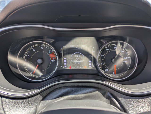 Used 2019 Jeep Cherokee Latitude w/ Popular Appearance Group AWD/4WD image 16