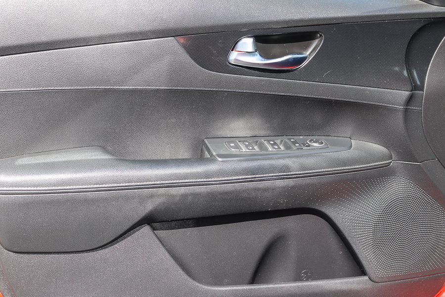Used 2021 Kia Forte GT-Line FWD image 15