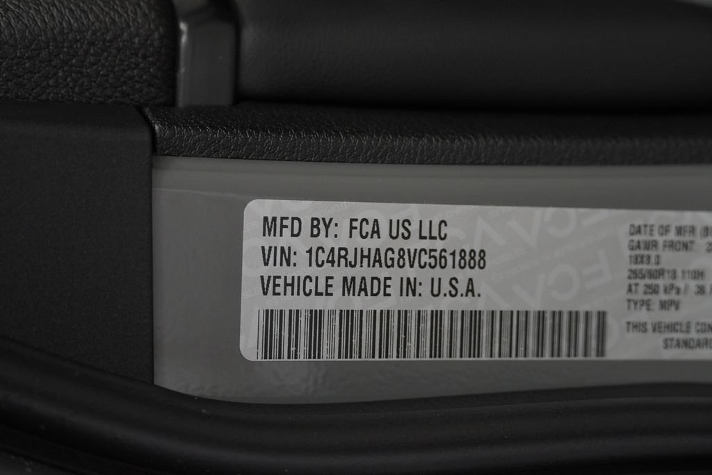 New 2027 Jeep Grand Cherokee Laredo AWD/4WD image 40