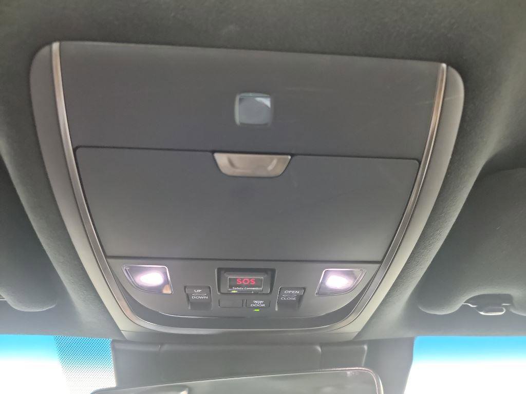 Used 2019 Lexus LS 500h AWD image 35