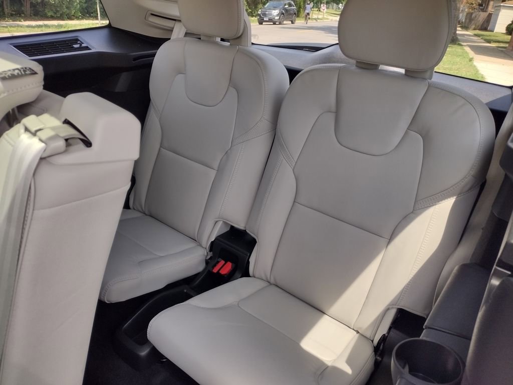 New 2026 Volvo XC90 B5 Ultra w/ Protection Package image 23
