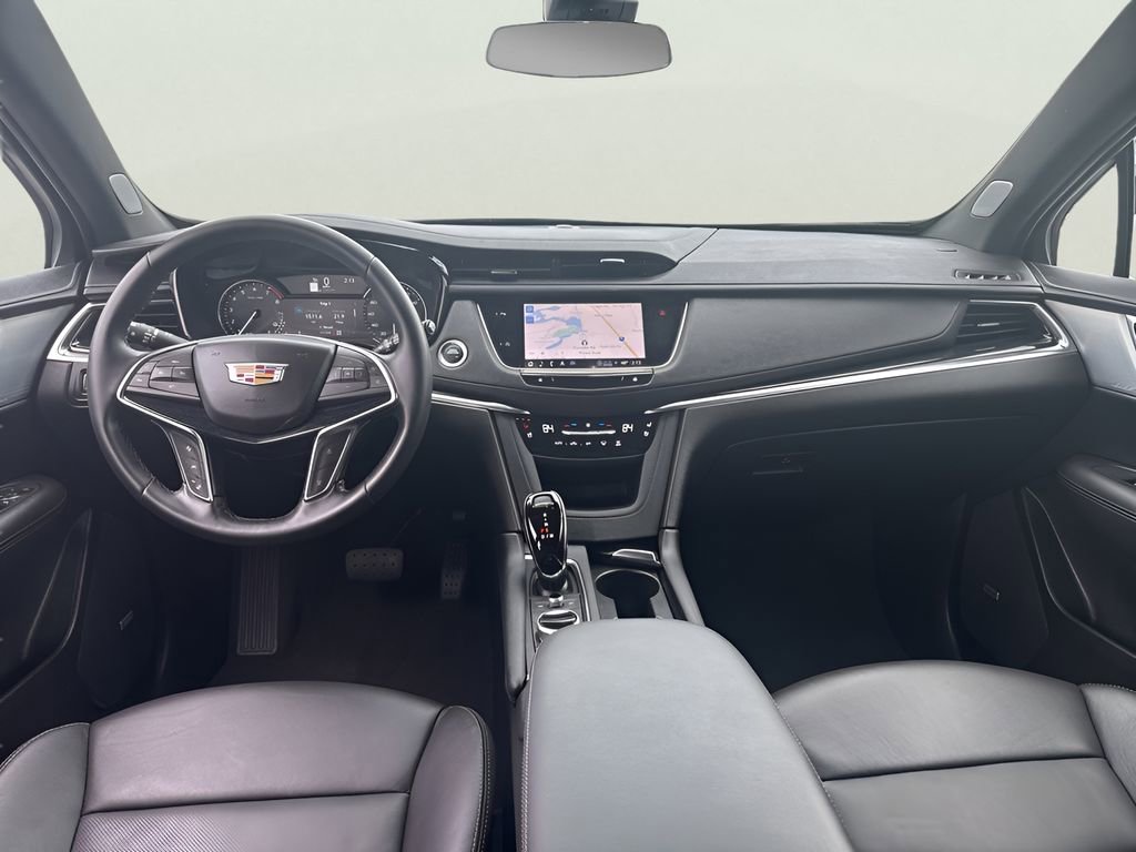 Used 2025 Cadillac XT5 Premium Luxury image 17