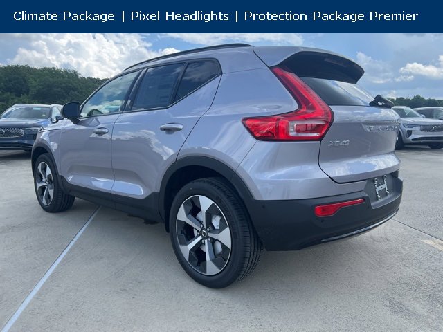 New 2026 Volvo XC40 B5 Plus w/ Protection Package Premier image 5