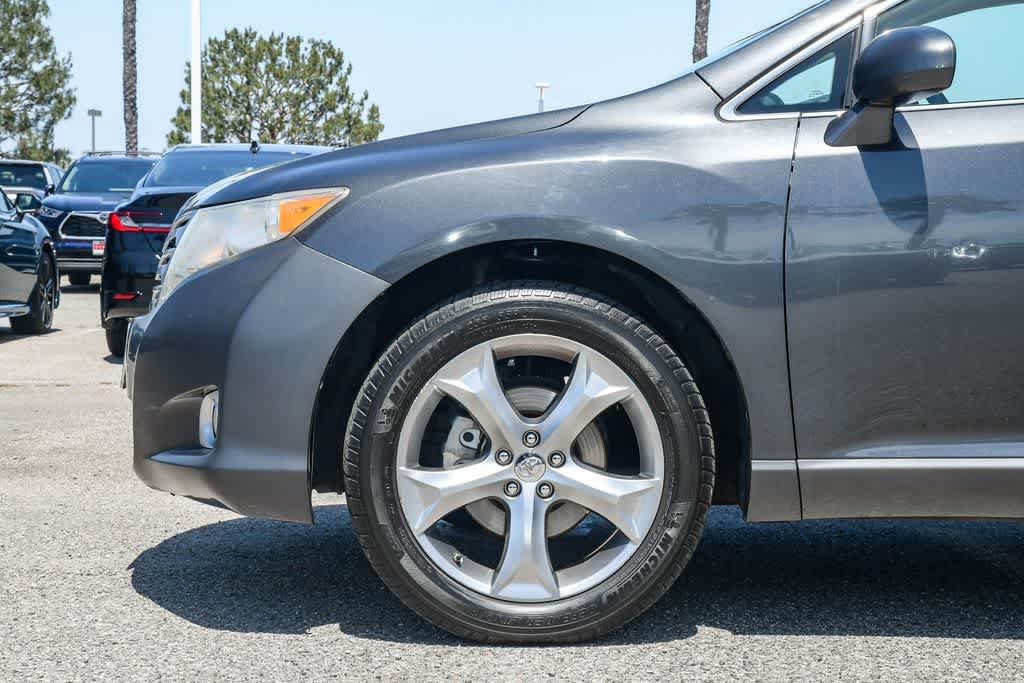 Used 2010 Toyota Venza FWD image 10