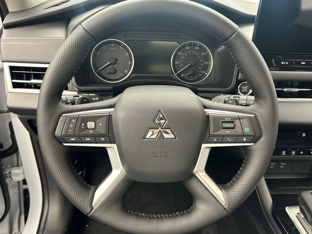 New 2026 Mitsubishi Outlander Trail Edition image 13