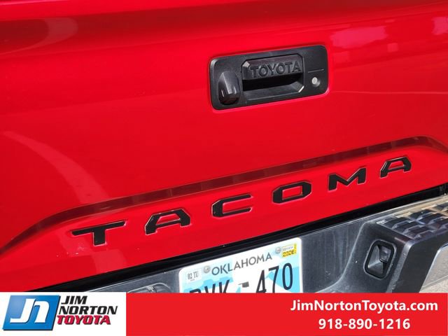 Used 2021 Toyota Tacoma TRD Off-Road image 12
