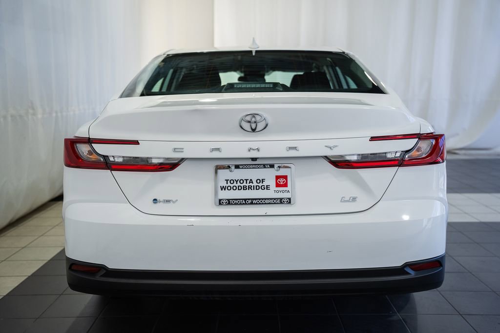 Used 2025 Toyota Camry LE FWD image 5
