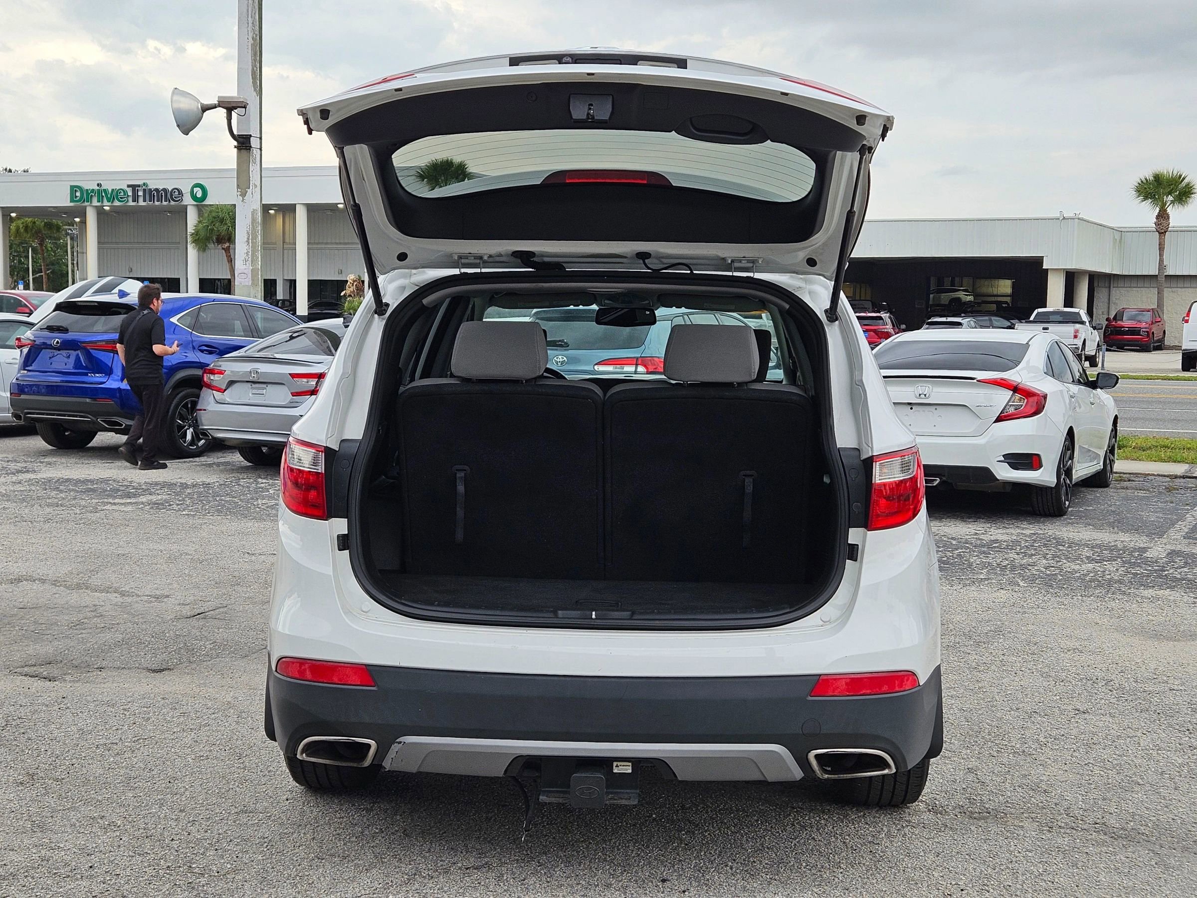 Used 2014 Hyundai Santa Fe GLS FWD image 14
