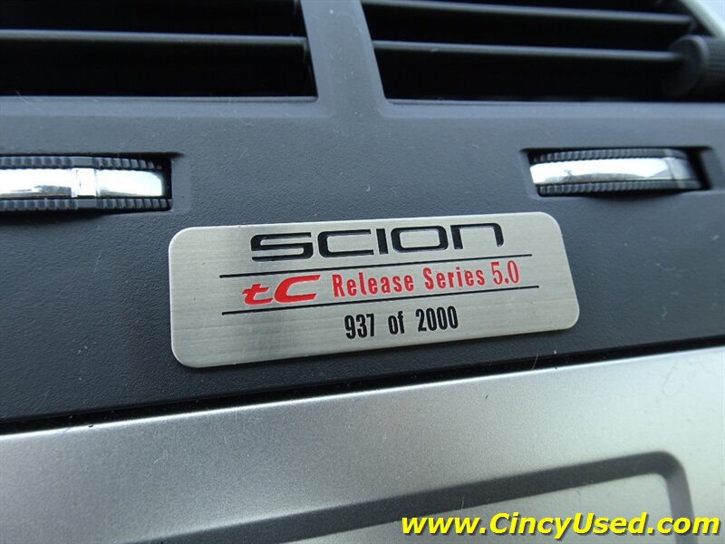 Used 2009 Scion tC FWD image 26