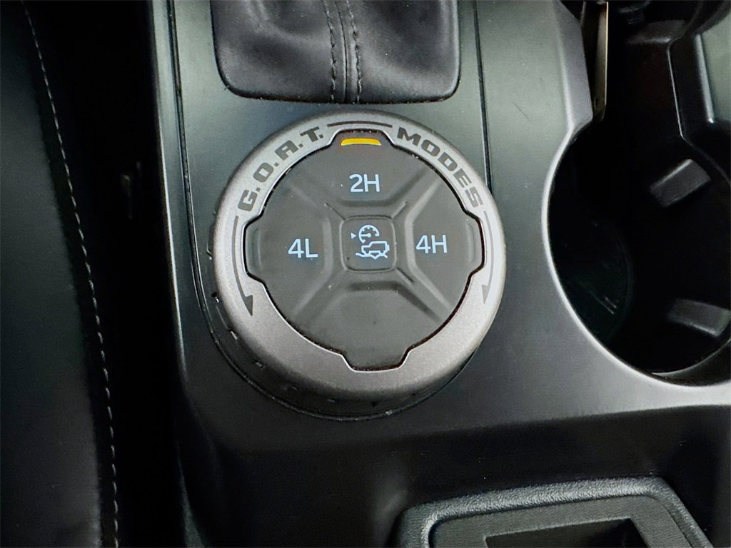 Used 2025 Ford Bronco Outer Banks image 21