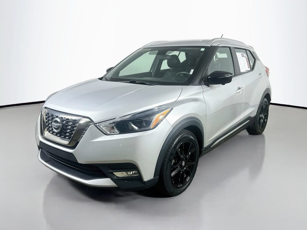 Used 2019 Nissan Kicks SR w/ SR Premium Package FWD video 3