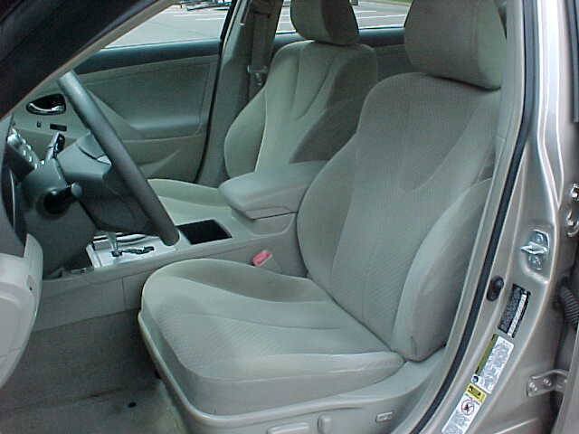 Used 2007 Toyota Camry LE FWD image 13