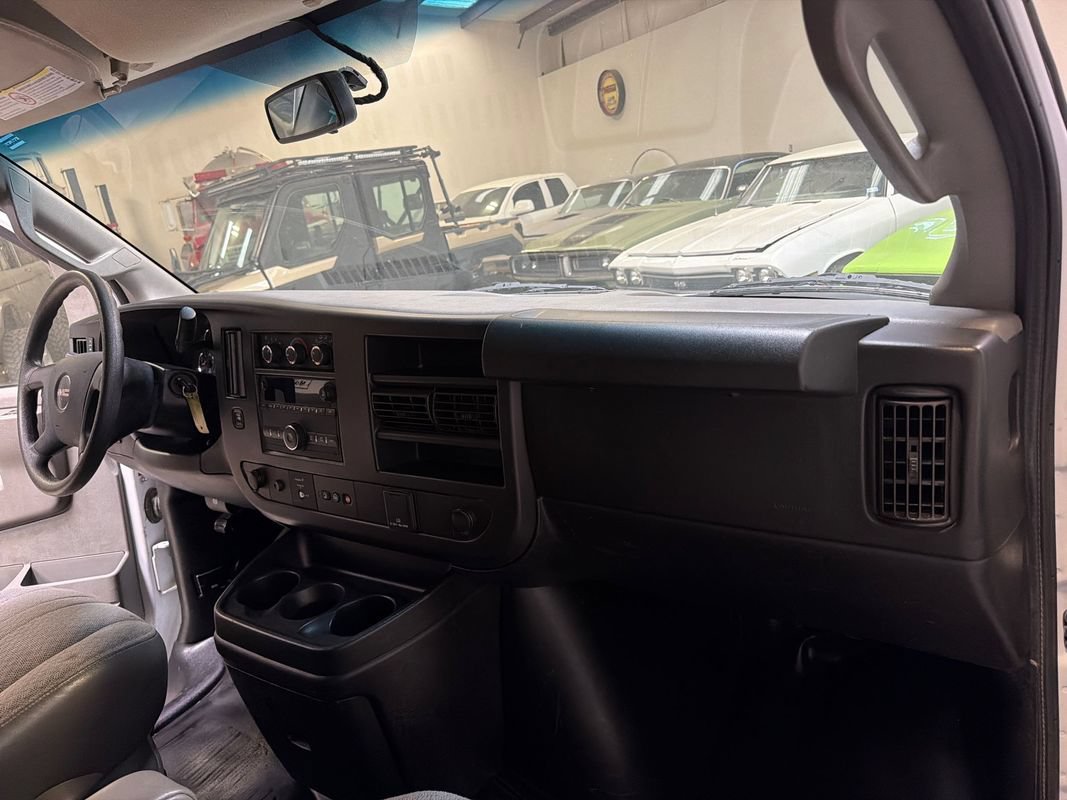 Used 2020 GMC Savana 2500 w/ Driver Convenience Package RWD image 29