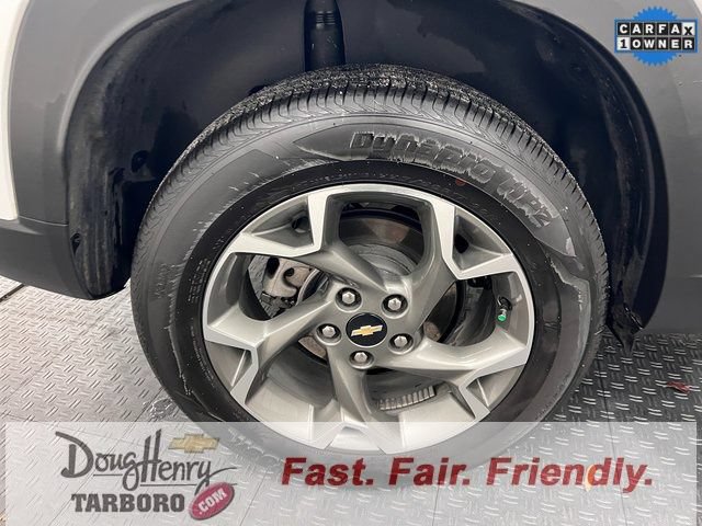 Used 2025 Chevrolet Trax LT FWD image 17