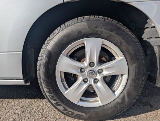 Used 2014 Nissan Quest SV image 26