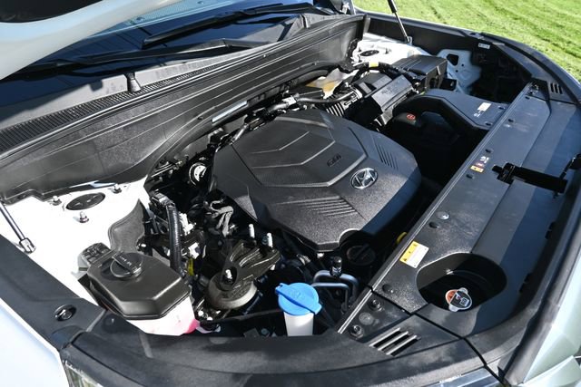 Used 2023 Hyundai Palisade Calligraphy w/ Winter Package image 14