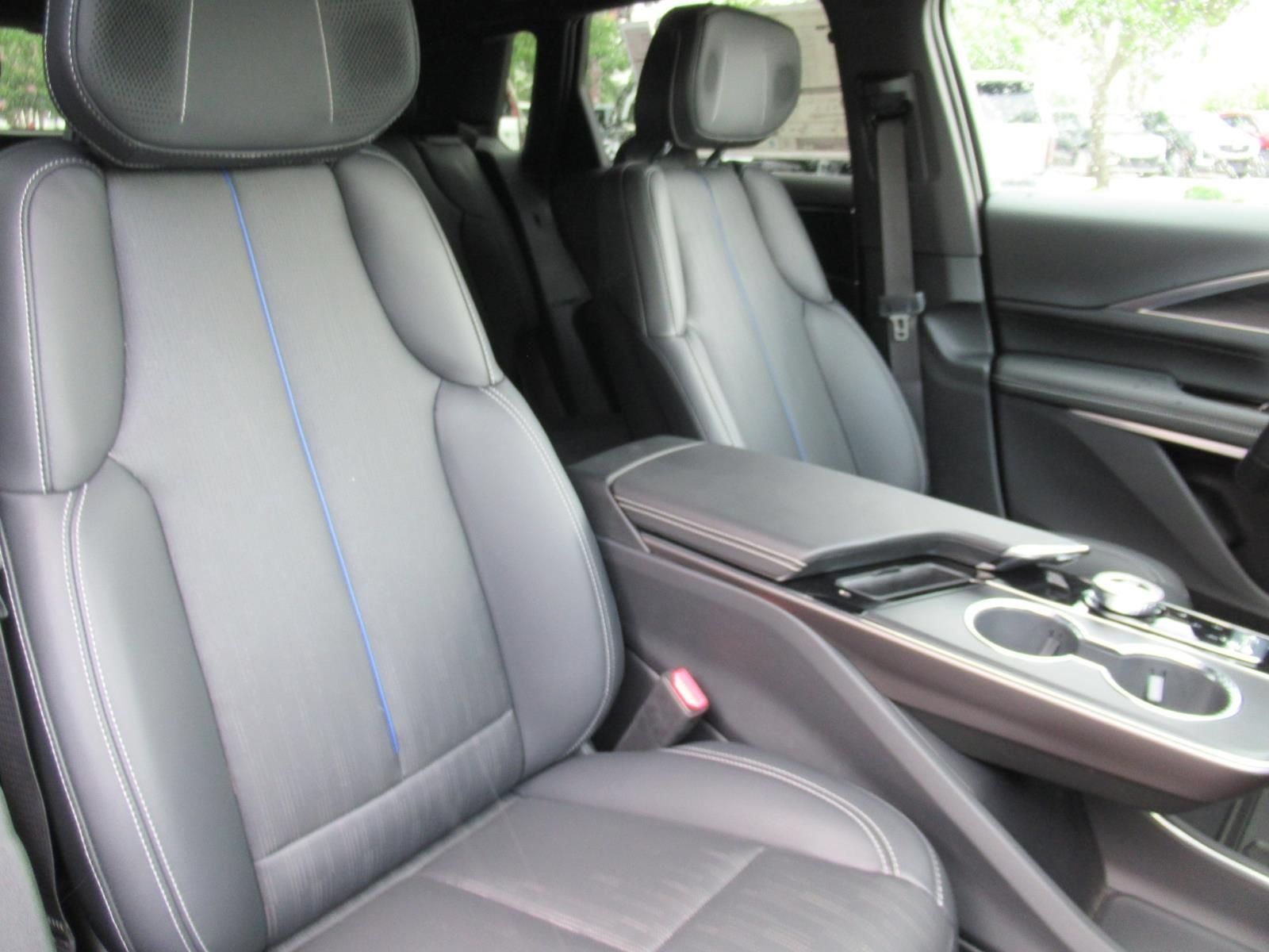New 2026 Cadillac Lyriq Premium Sport AWD/4WD image 8