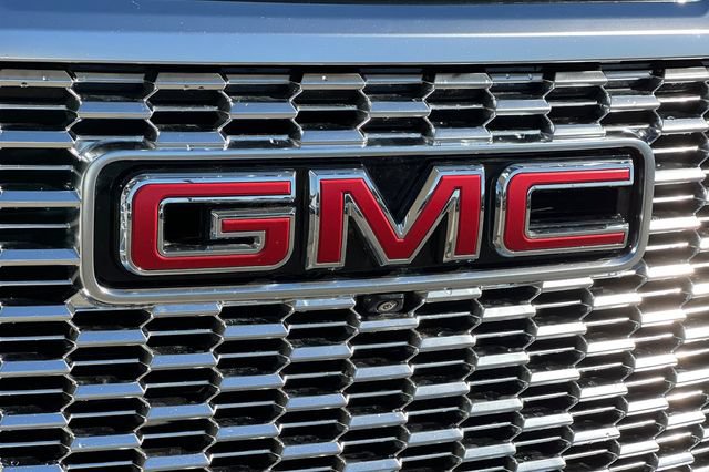 Used 2022 GMC Yukon Denali w/ Denali Premium Package AWD/4WD image 41