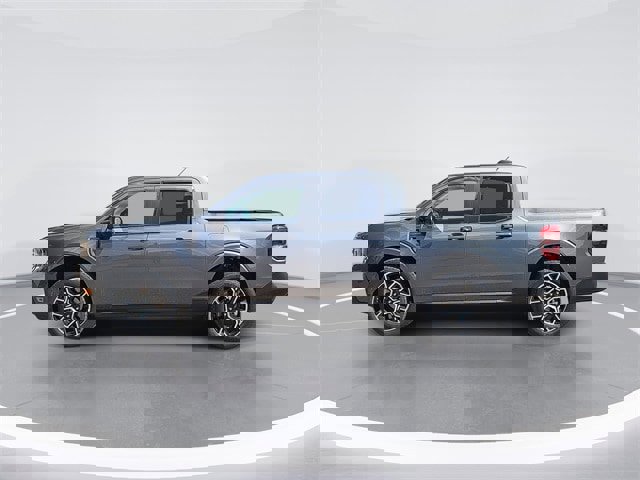 New 2025 Ford Maverick Lariat w/ 4K Tow Package